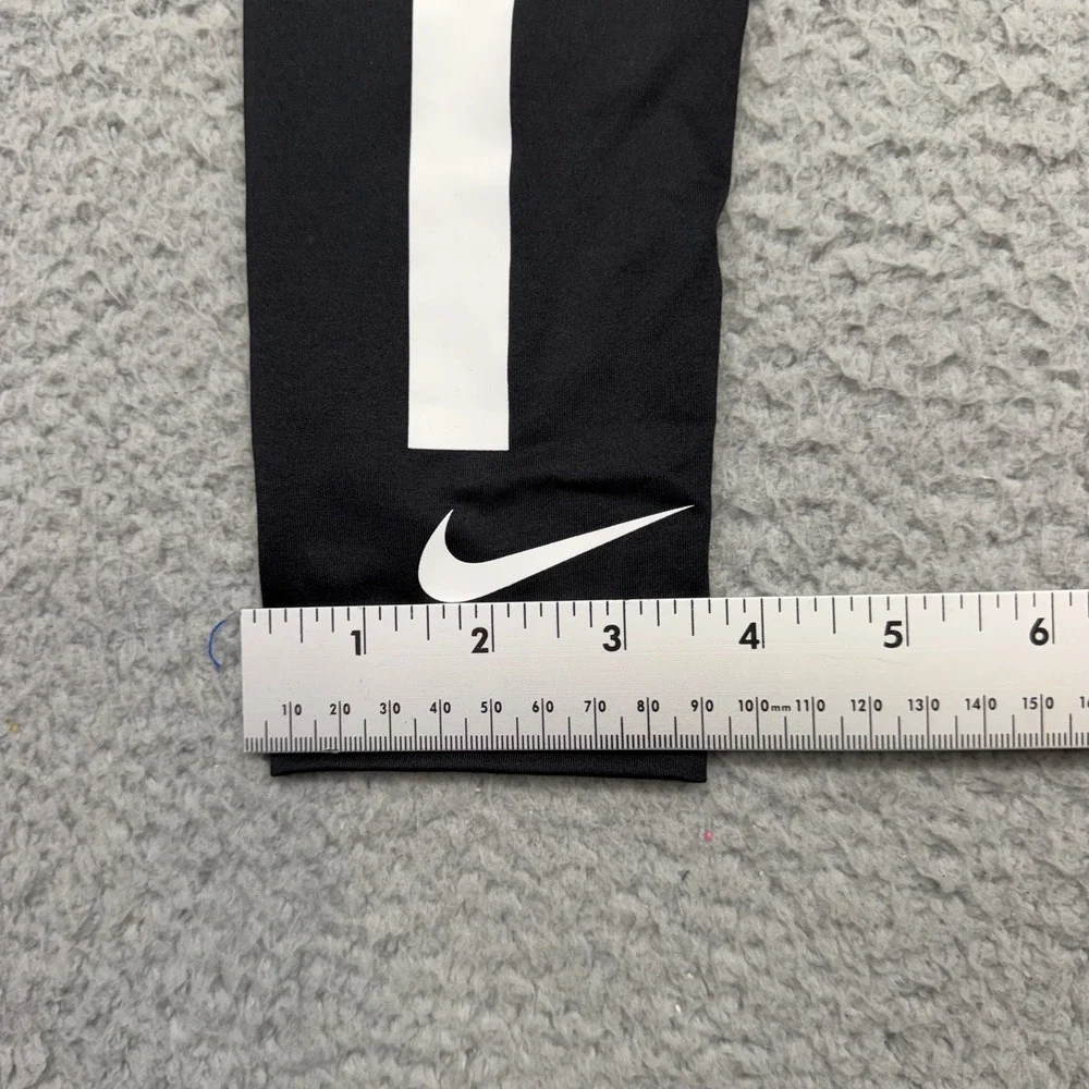 Nike Pro Elite Unisex OS Black White Basketball Single Arm Compression Sleeve